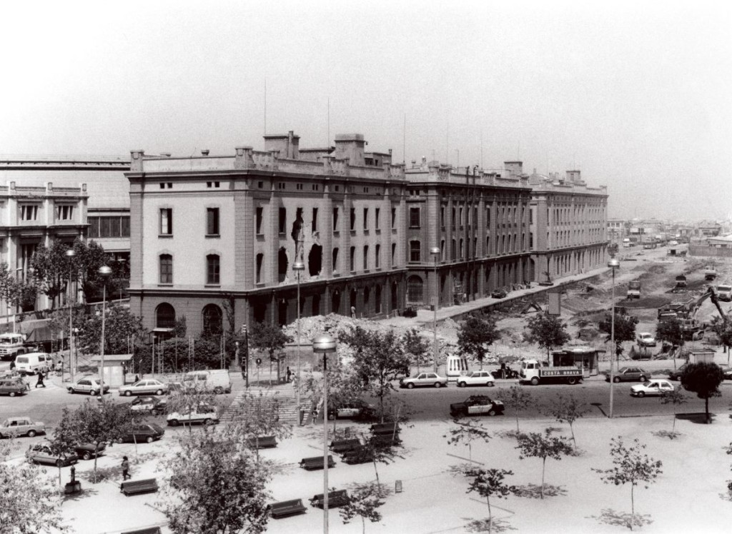 Edificis de la MZA. El tercer bloc estava cosntruit en el solar de la primitiva estació. Foto Martí Llorens